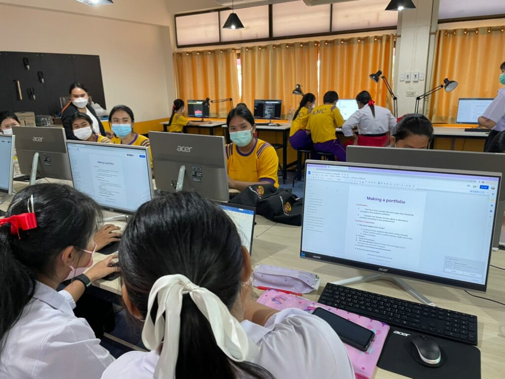 “WUIC English Coaching: Pathway to International College”