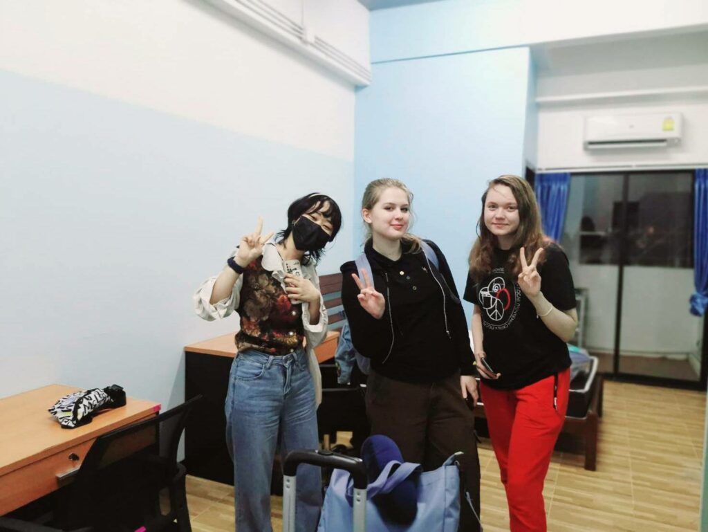 Dr. Wasin Welcomes Exchange Students from North-West Institute of Management of the Russian Presidential Academy and Public Administration (NWIM RANEPA) at Nakhon Si Thammarat Airport.