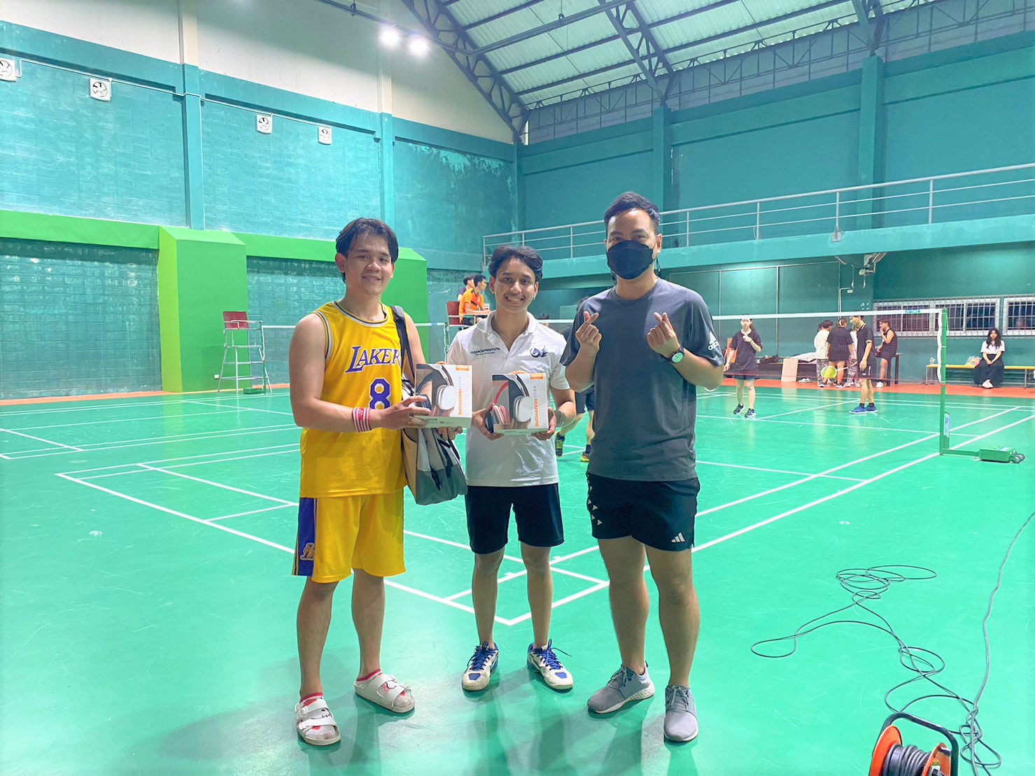 All winning teams received small prizes from WUIC as the encouragement, while all teams and participants won solid relationships and sportsmanship with old and new friends. This event received more than 50 participants from 6 schools/college. WUIC wishes all of you healthier bodies and minds, and hope to see you again in the following event.