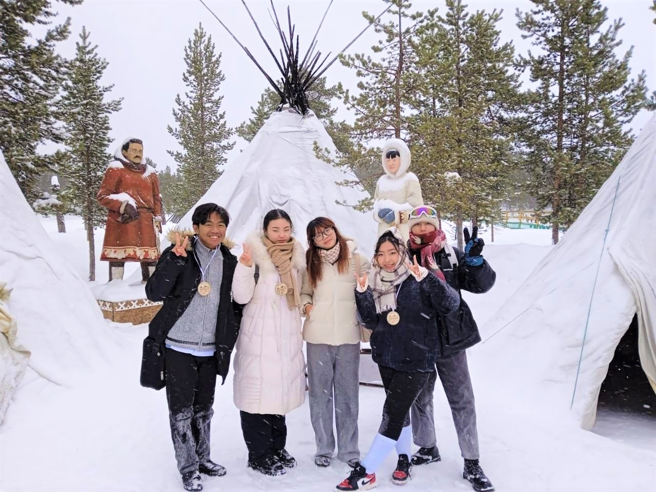 WUIC Exchange students in Russia see the Aurora for the first time