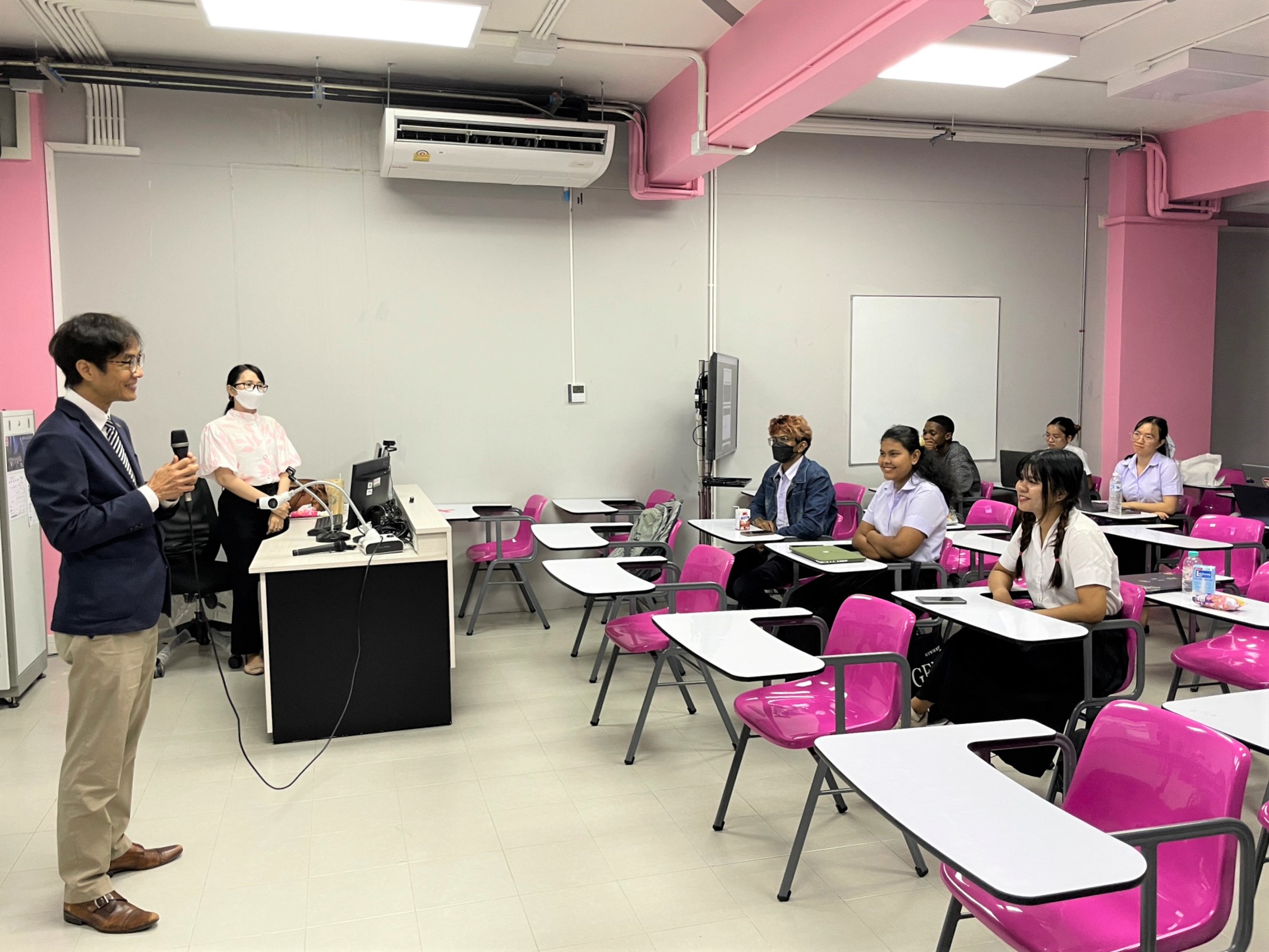 On March 23, 2023, Acting Vice Dean and Lecturer Medina Adulyarat welcomed Peter P. Yuen, the Dean of the College of Professional and Continuing Education (CPCE) of The Hong Kong Polytechnic University (PolyU) to Walailak University International College. During the meeting, they discussed the possibility of a student exchange program between the two universities, including short-term and one-semester exchanges. Both parties expressed their enthusiasm for this potential collaboration, which could provide valuable opportunities for students to expand their academic and cultural horizons.