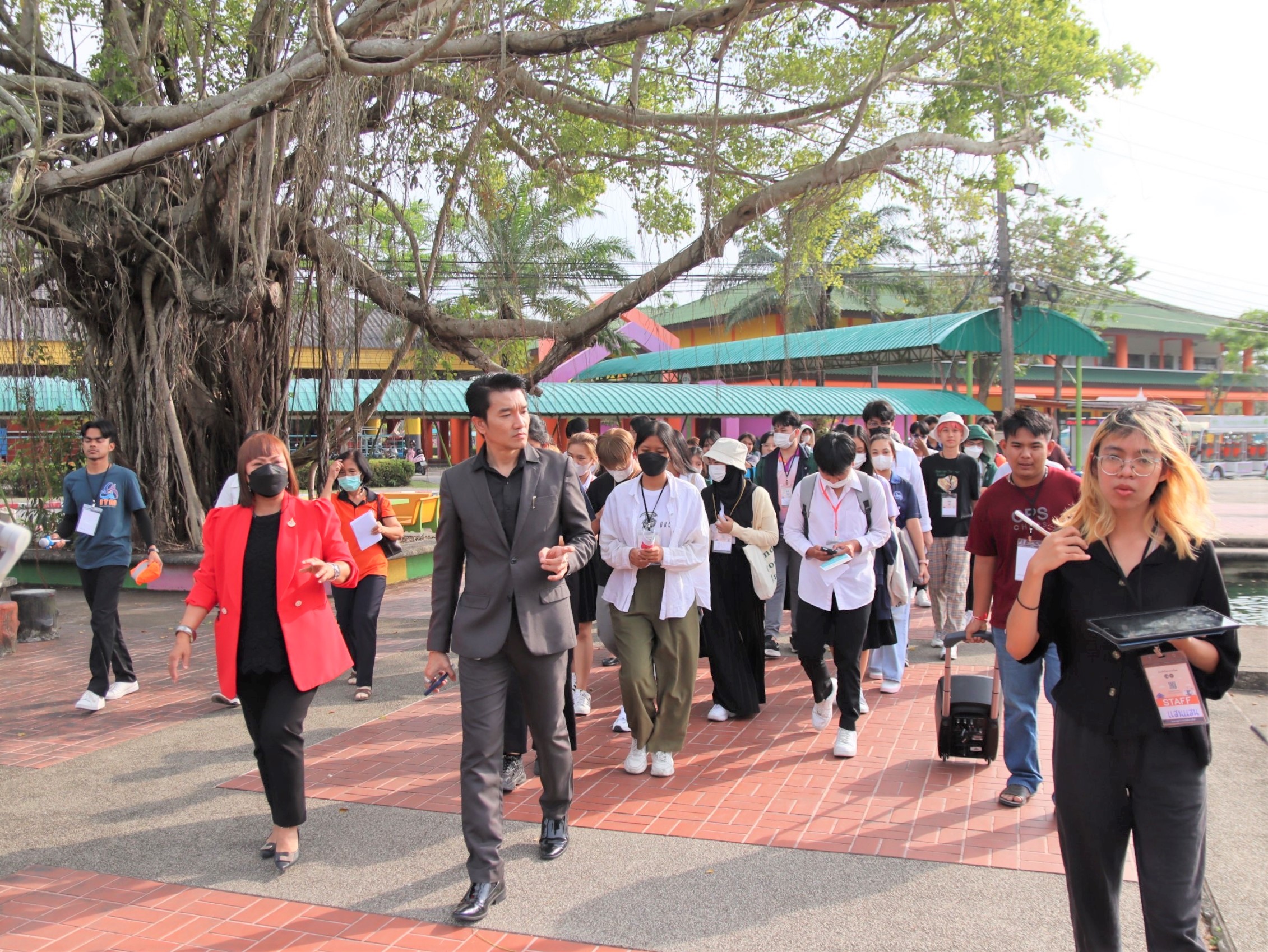 WUIC Students joined Walk’n Talk for Change event, organized by The Student Council of Walailak University WUIC Students joined Walk'n Talk for Change event, organized by The Student Council of Walailak University