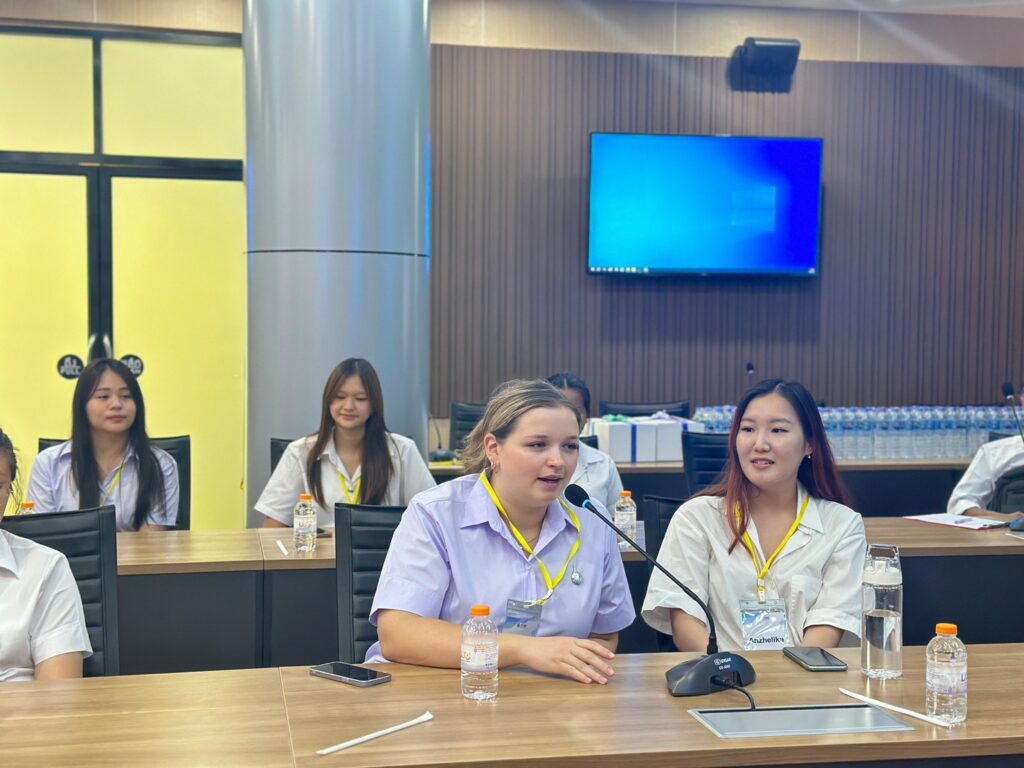 "Empowering Excellence: WUIC's Annual Orientation with Miss Nittakarn Aksornwan, the 1st Runner Up of Miss Thailand 2020.
