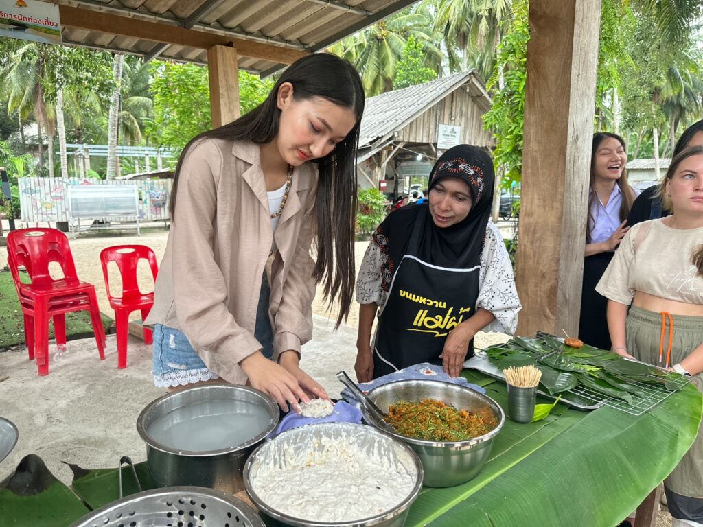 WUIC Embraces Eco-Consciousness in "WUIC Smile at Banlaem Community"