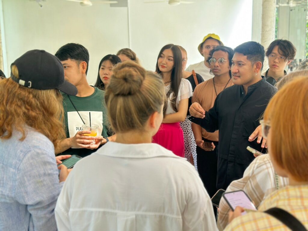 WUIC Students Gain Real-World Insights on Business and Management Through Local Community Field Trip