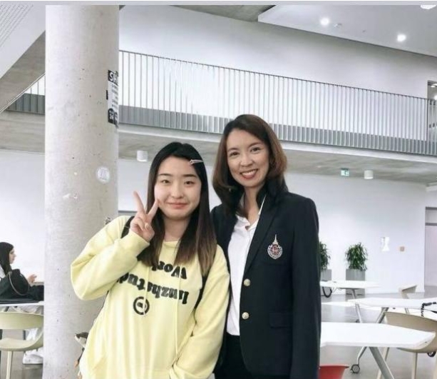 Dr.Suchita gives lectures and shares exchange programs