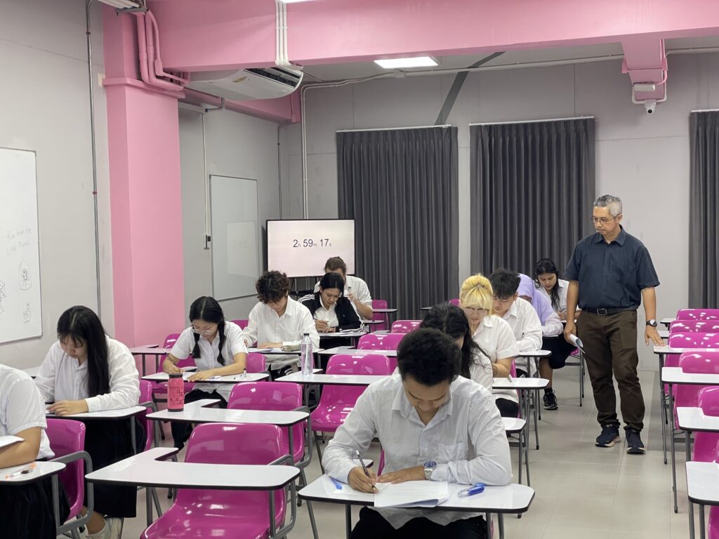 WUIC Welcomes Assoc. Prof. Dr. Mohamad Nizam Jaafar for Digital Currency and Blockchain Technology Course, Enhancing Academic Excellence and International Collaboration