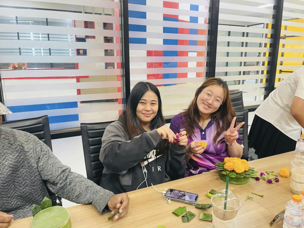 The Center for International Affairs at Walailak University organized a cultural event to promote the Loy Krathong tradition for international students