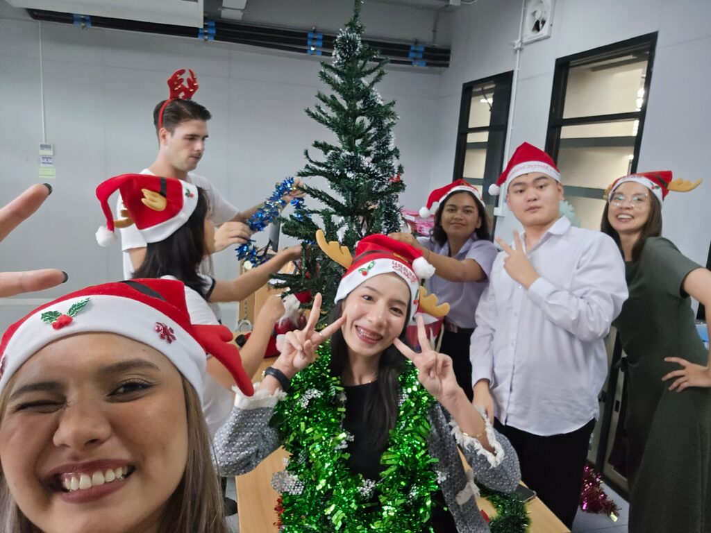 WUIC Students Decorate Christmas Trees, Prepare for Secret Santa