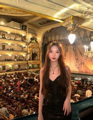 As a student at Walailak University in Thailand, I was thrilled when the opportunity arose to spend a semester in Russia. Eager to see the world beyond my familiar surroundings, I embraced this chance to immerse myself in a land renowned for its rich history, artistic heritage, and breathtaking landscapes.