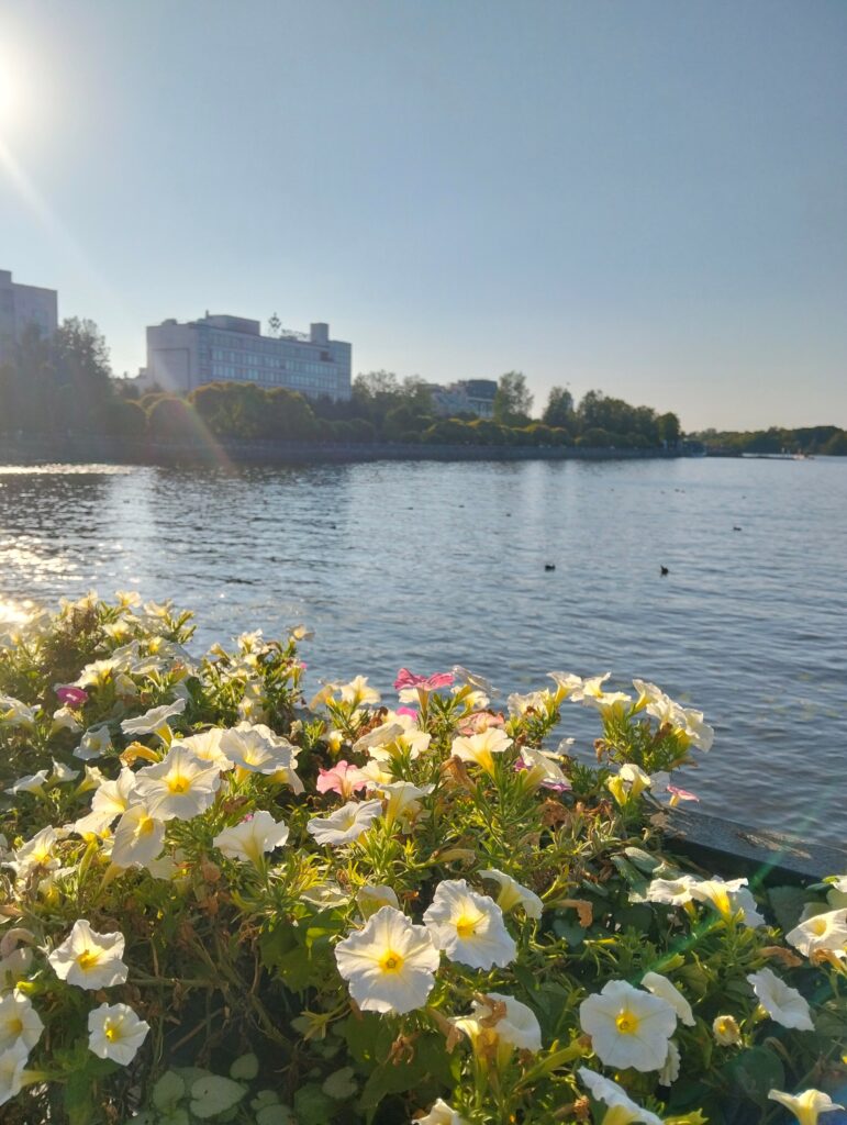 Student Testimonial Miss Rossakorn Datbamrung