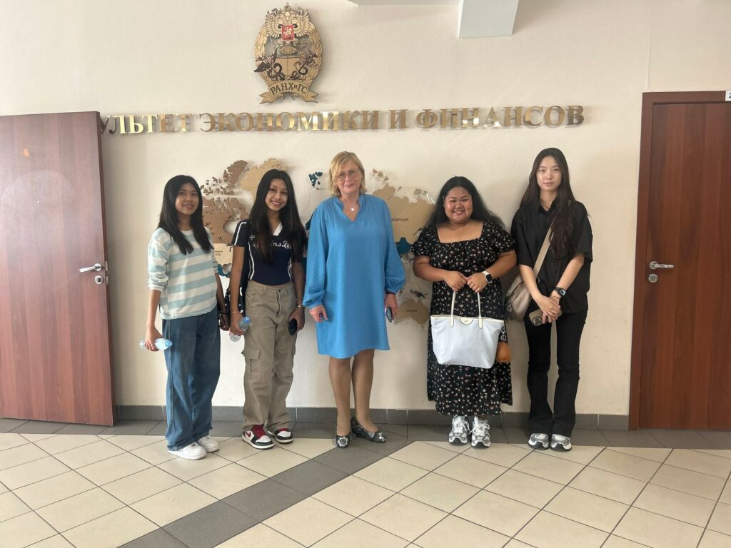 Studying abroad is an experience that not only provides academic learning opportunities but also enhances life skills and cultural understanding. When I had the chance to study Russian in Russia, I found it to be a diverse and challenging learning experience, especially in terms of language and adapting to life in a foreign country.