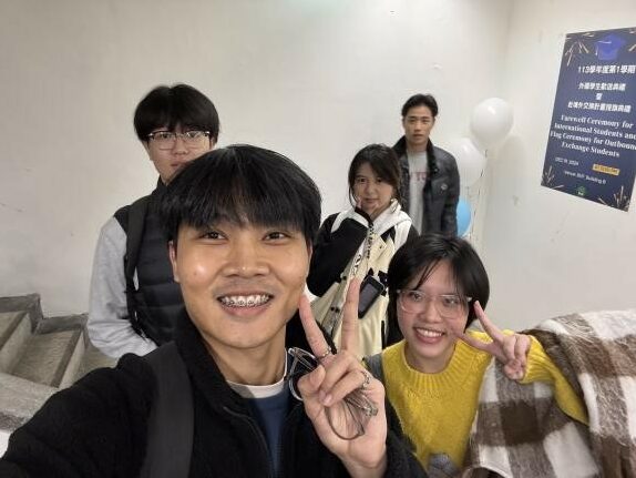 In Taiwan, I also participated in gatherings with friends from different countries, having picnics and chatting with friends at the end of a week's study on the weekends. At those gatherings, I listened to various languages and stories, shared each other's cultures and customs, and began to realise that despite our different backgrounds, we are inexpressibly connected to each other in our pursuit of knowledge and happiness. I learnt to appreciate the nuances of different cultures and to value the friendships with my new friends even more. It is an experience that I know will be a precious treasure in my life. In interacting with different cultures, I have learnt that language is only a part of communication, and that what really matters is mutual understanding and respect. Through these experiences, I deeply appreciate the power of cultural exchange, which not only expands my thinking, but also makes me more open and tolerant in my interactions with others. My time in Taipei was like a spiritual feast that made me realise that in this diverse and complex world, everyone is a unique storyteller. I learnt to listen and to find empathy in other people's stories. We celebrated Christmas together, and celebrated New Year's Eve with a trip to Taipei 101 to watch the fireworks. Each image is a precious moment of my brave experience in my twenties.