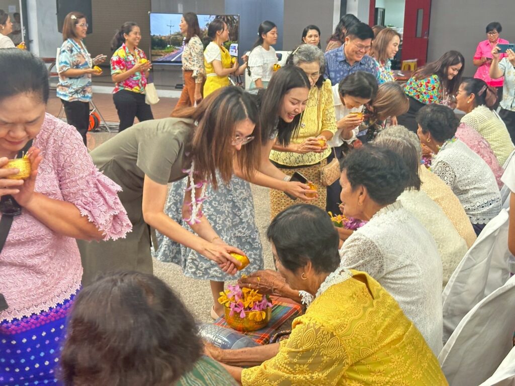 WUIC Staff and Lecturers Participate in WU Songkran Celebration 2025, Honoring Local Elders