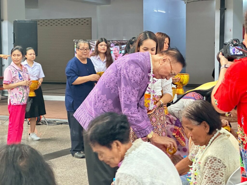 WUIC Staff and Lecturers Participate in WU Songkran Celebration 2025, Honoring Local Elders