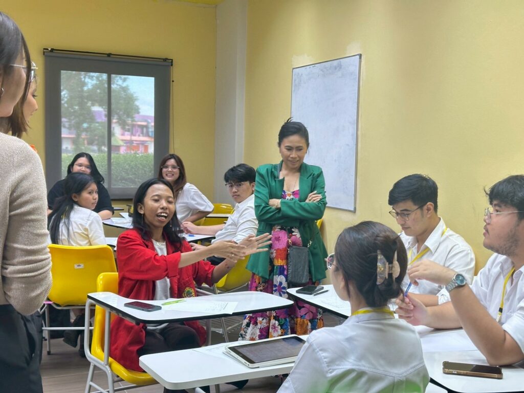 International College Fosters Cross-Cultural Friendships through Buddy Program