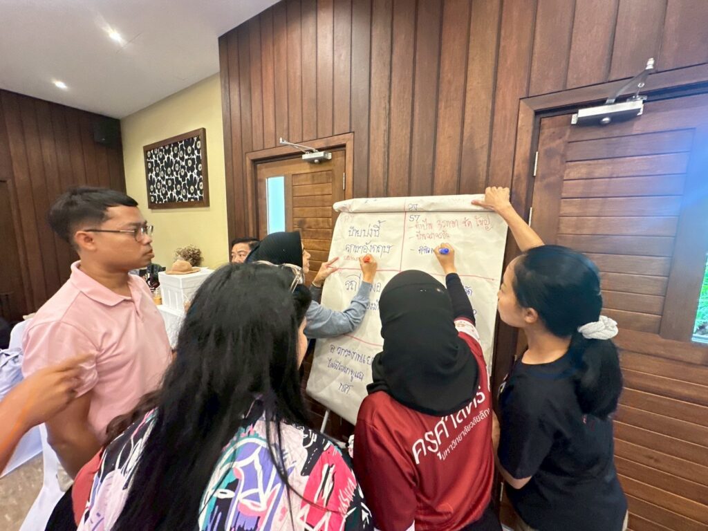 WUIC Supporting Staff Participated in the Seminar on Co-curricular Student Development