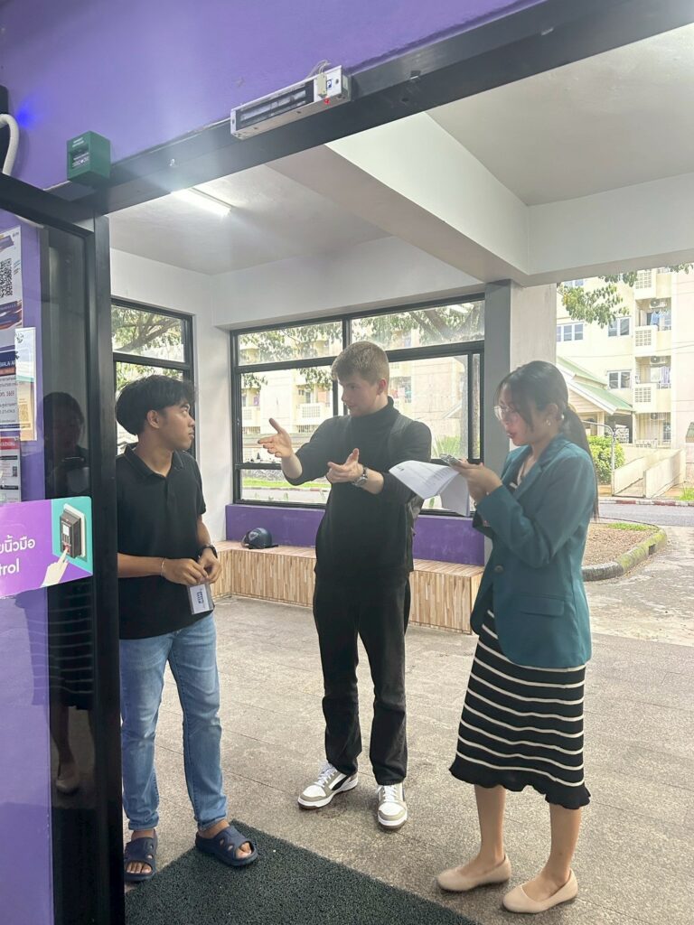 WUIC Welcomes Exchange Students at Nakhon Si Thammarat Airport