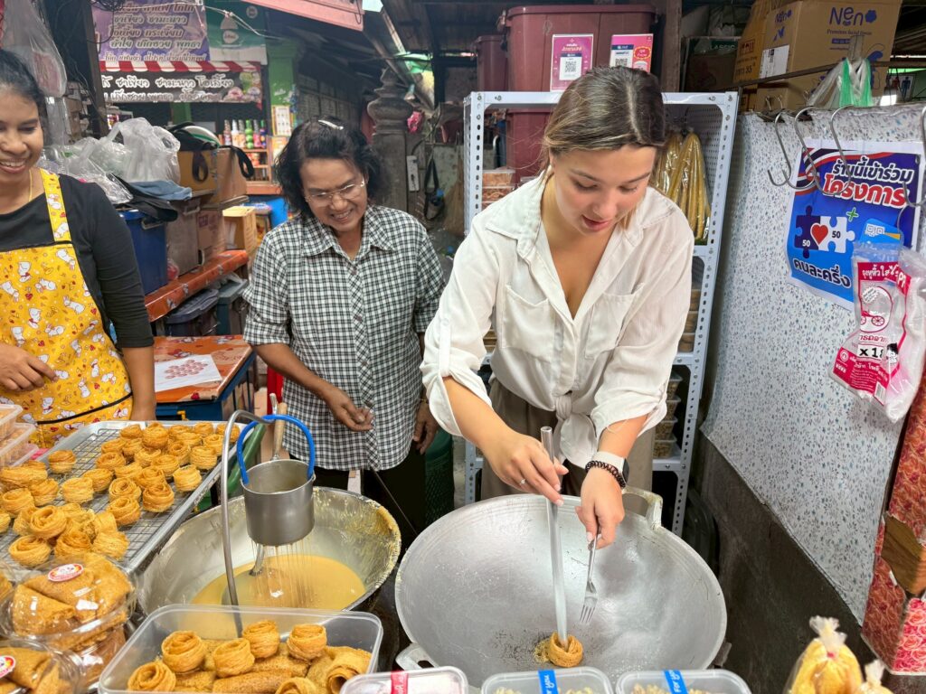 WUIC Hosts “Cultural Bites & Shadow Lights” to Promote Thai Cultural Exchange