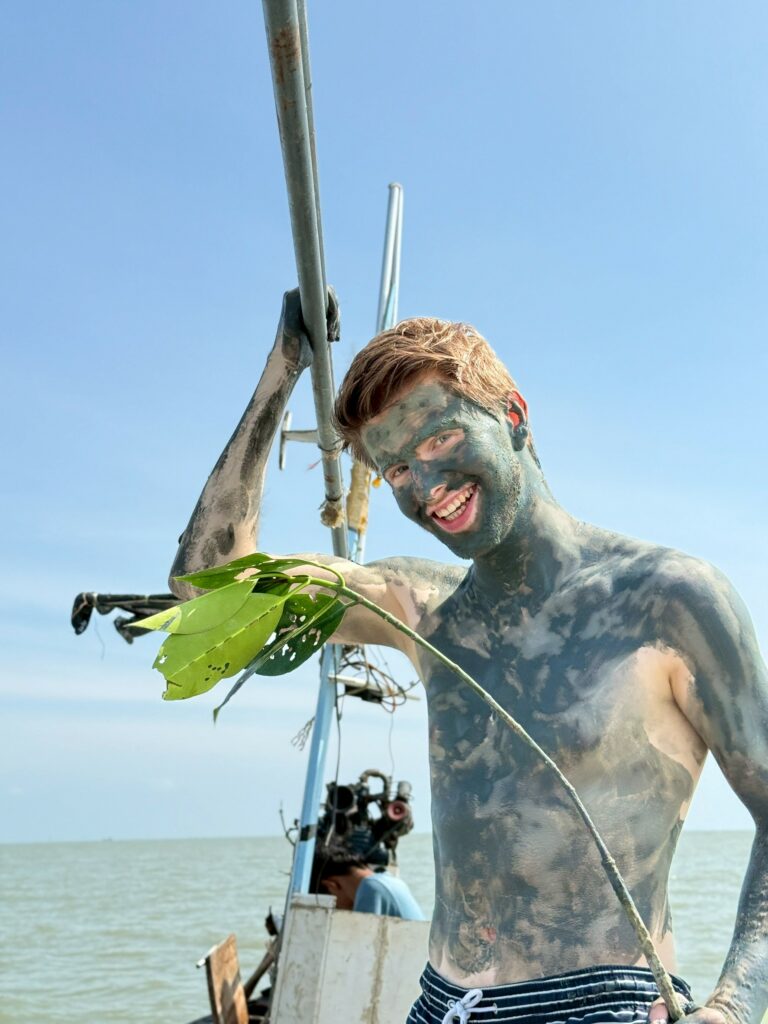 The activity served as a valuable opportunity to enhance intercultural understanding, strengthen international friendship, and provide meaningful, diverse learning experiences for exchange students through community-based and nature-oriented activities.