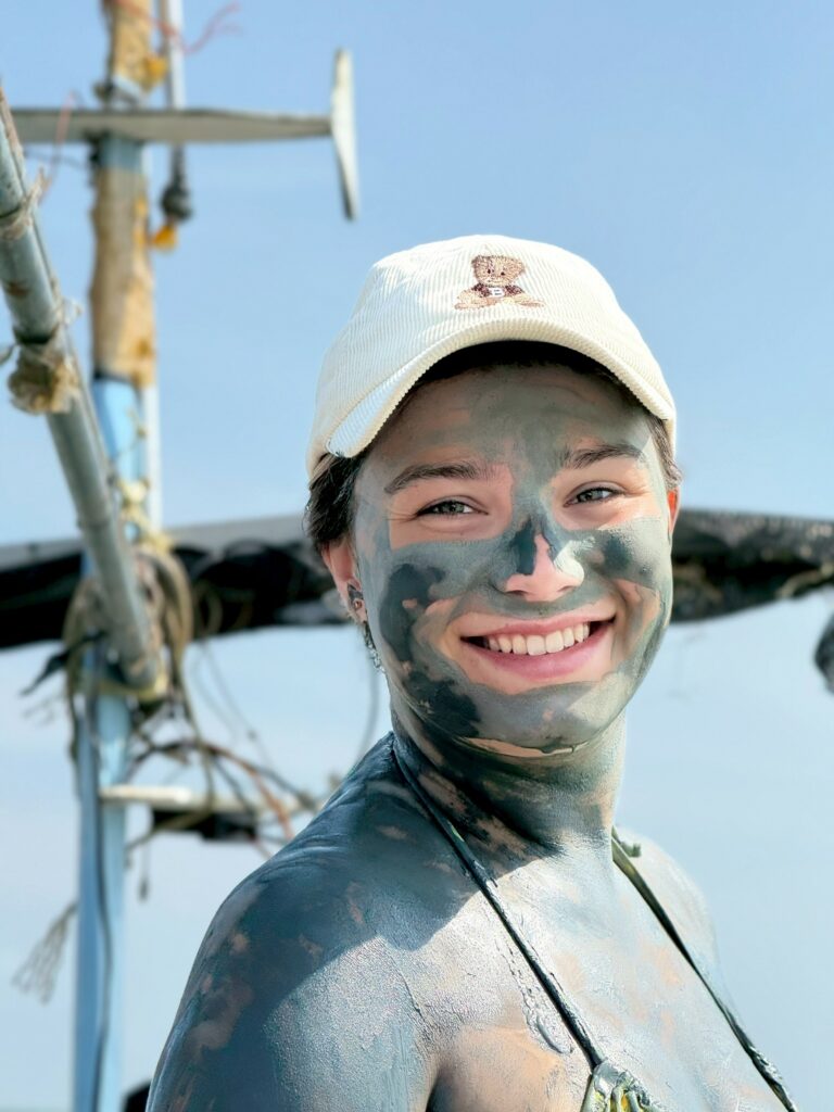 The activity served as a valuable opportunity to enhance intercultural understanding, strengthen international friendship, and provide meaningful, diverse learning experiences for exchange students through community-based and nature-oriented activities.