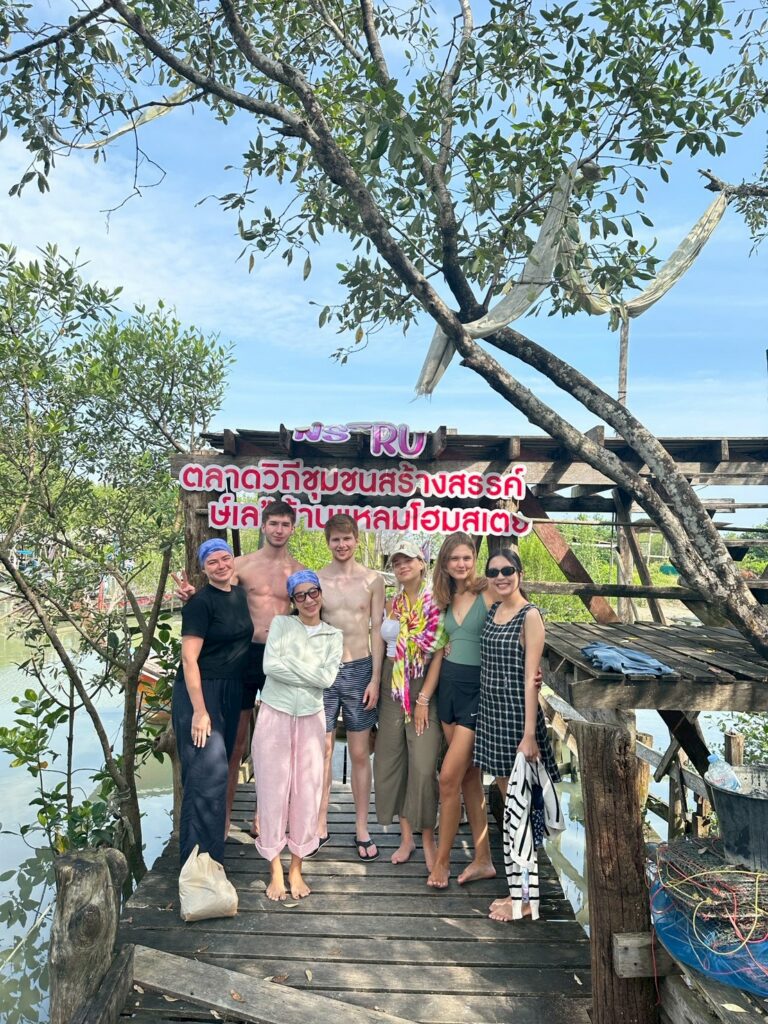 The activity served as a valuable opportunity to enhance intercultural understanding, strengthen international friendship, and provide meaningful, diverse learning experiences for exchange students through community-based and nature-oriented activities.